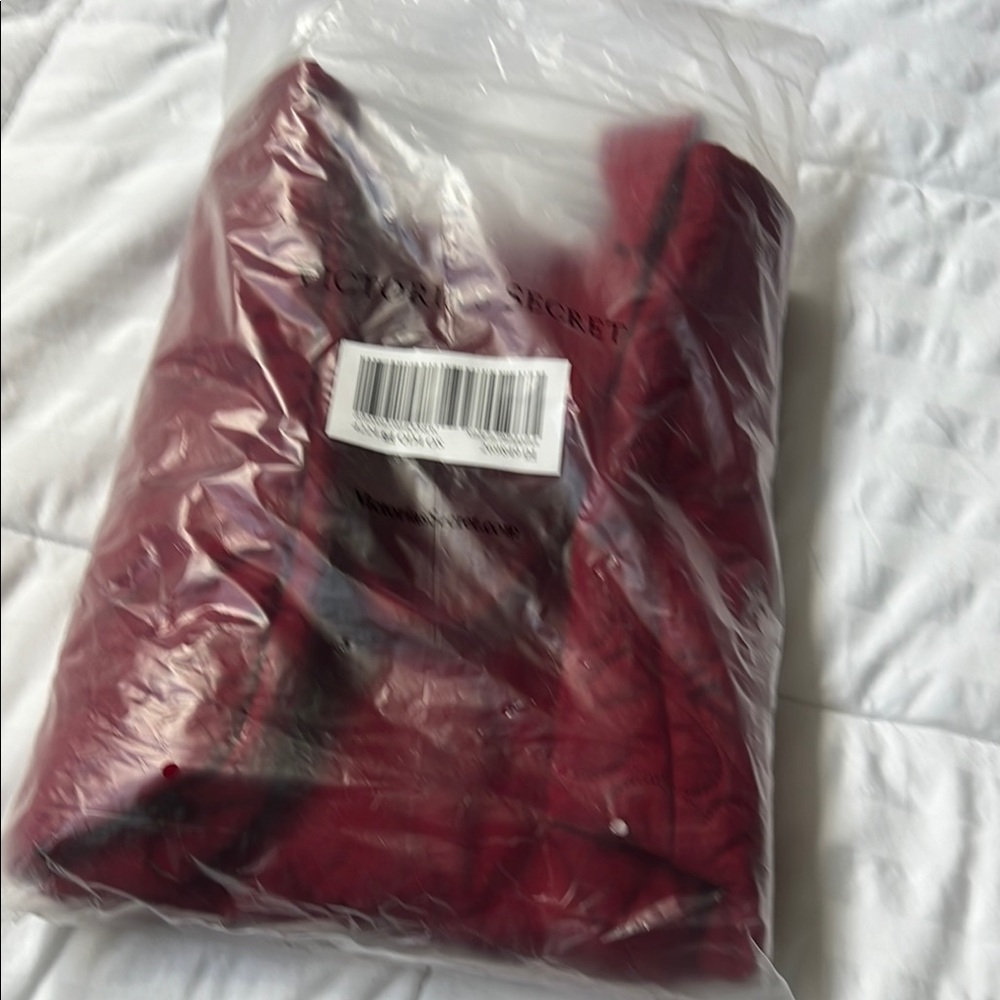 Victoria's Secret Red Quilted Tote Bag - Picture 4 of 4